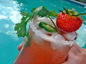 Spicy Strawberry & Cilantro Margarita @DashofLes @wishfarms