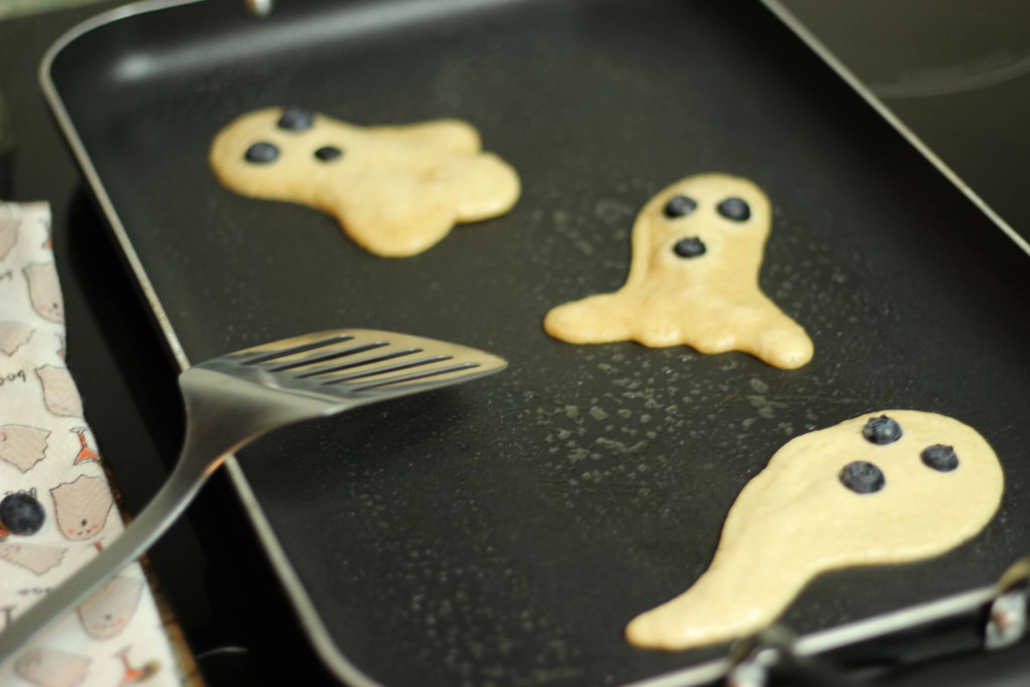 Ghost Pancakes