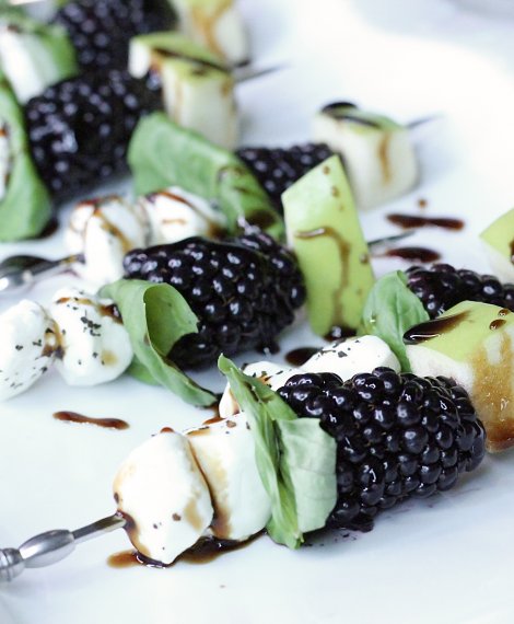 Blackberry & Apple Caprese Skewers made with fresh blackberries from Wish Farms