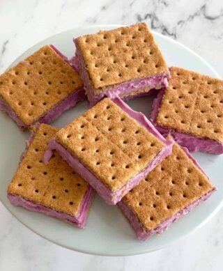 Blueberry Swirl Frozen Yogurt Sandwiches