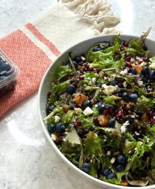 Blueberry and Pomegranate Power Bowl