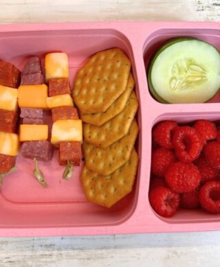 Charcuterie Skewer Berry Lunchbox