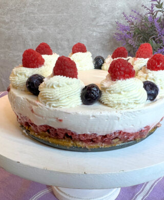 No Bake Berry Cheesecake