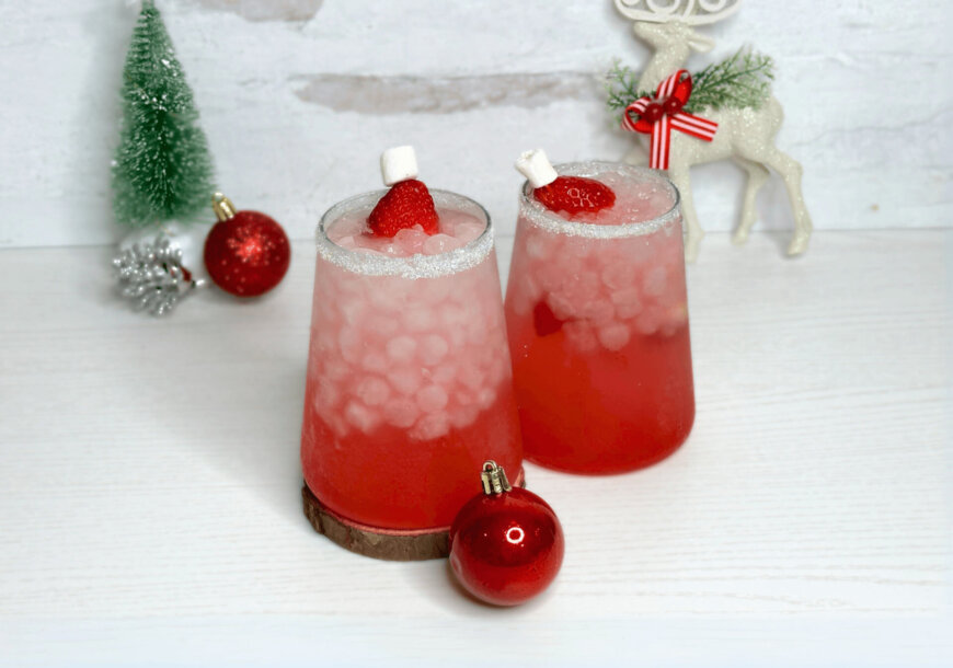 Santa's Strawberry & Pineberry Cocktail