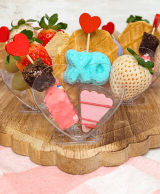 Charcuterie Heart Cups banner